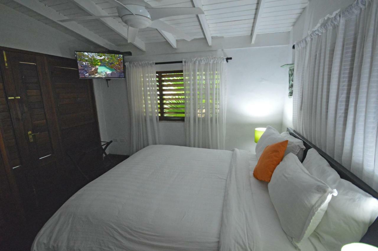 Villas Sur Mer Negril Exterior photo